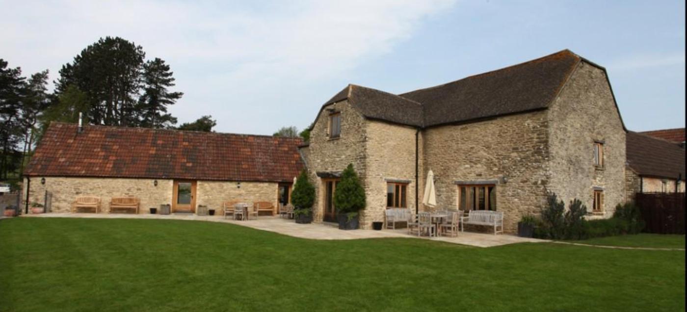 The Kingscote Barn Premium Moposa Wedding Venue