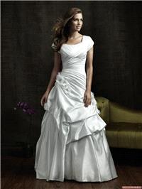 https://www.sequinious.com/wedding-dresses/287-allure-bridals-style-m450.html