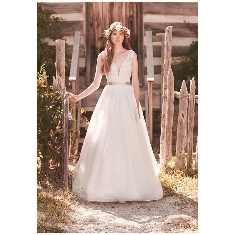 My Stuff, https://www.celermarry.com/mikaella/5781-mikaella-2063-wedding-dress-the-knot.html