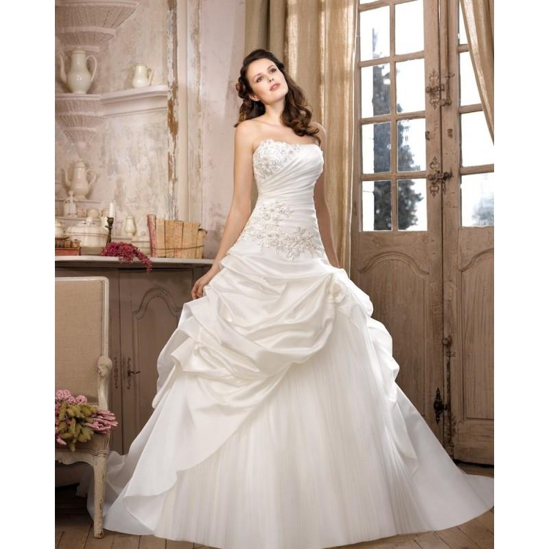 wedding, https://www.dressesular.com/wedding-dresses/381-generous-a-line-strapless-lace-ruching-swee
