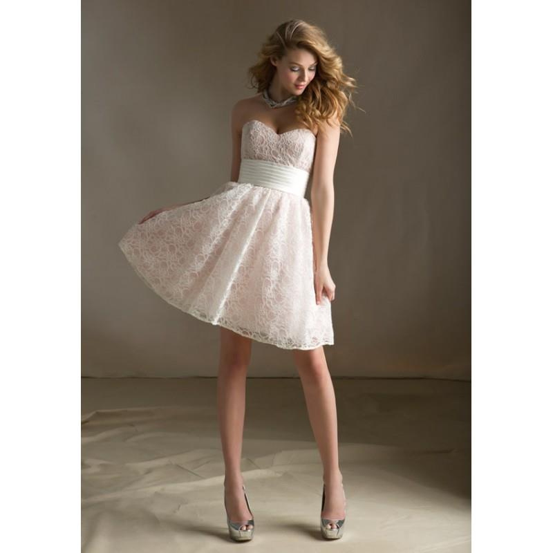 My Stuff, https://www.dressesular.com/bridesmaid-dresses/983-nectarean-a-line-sweetheart-lace-short-