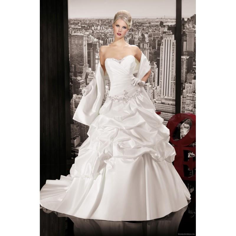 My Stuff, https://www.hectodress.com/miss-paris/6730-miss-paris-mp-143-06-miss-paris-wedding-dresses