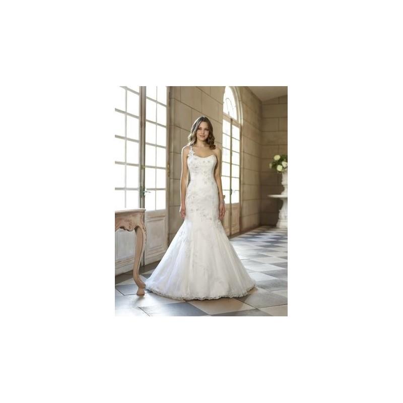 My Stuff, 5752 - Branded Bridal Gowns|Designer Wedding Dresses|Little Flower Dresses
