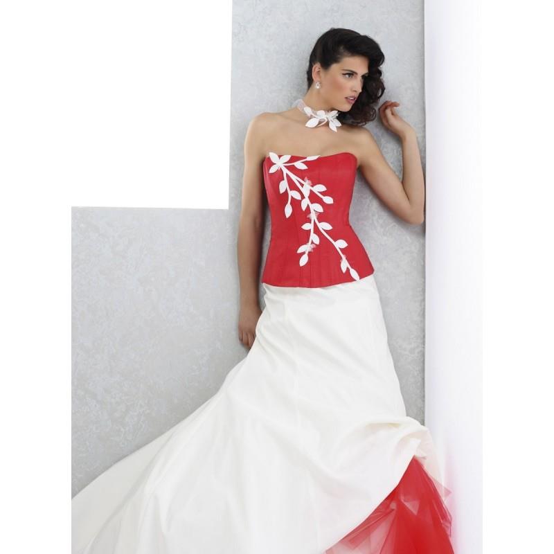 My Stuff, Pia Benelli, Actuelle rouge et ecrue - Superbes robes de mariée pas cher | Robes En solde