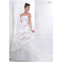 Créations Bochet, Ixia - Superbes robes de mariée pas cher | Robes En solde | Divers Robes de mariag