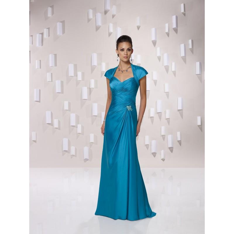 My Stuff, Kathy Ireland - Style 2BE210 - Junoesque Wedding Dresses|Beaded Prom Dresses|Elegant Eveni