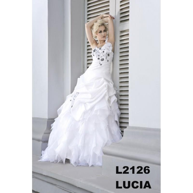 My Stuff, BGP Company - Loanne, Lucia - Superbes robes de mariée pas cher | Robes En solde | Divers