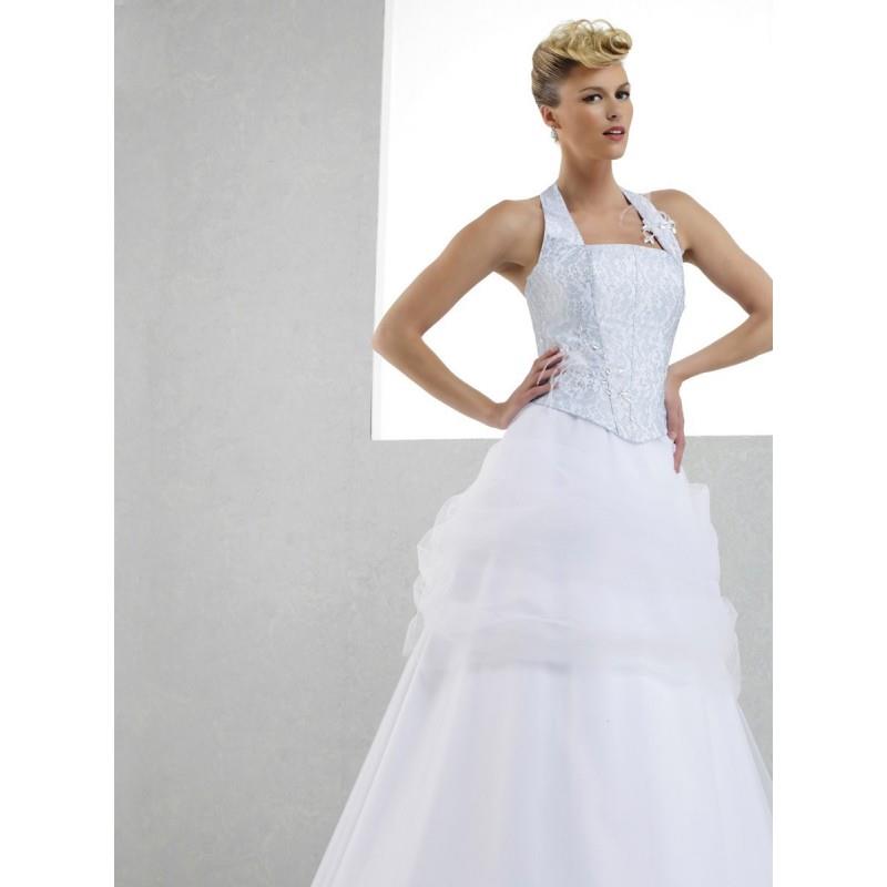 wedding, Pia Benelli, Ambiance silver et blanc - Superbes robes de mariée pas cher | Robes En solde