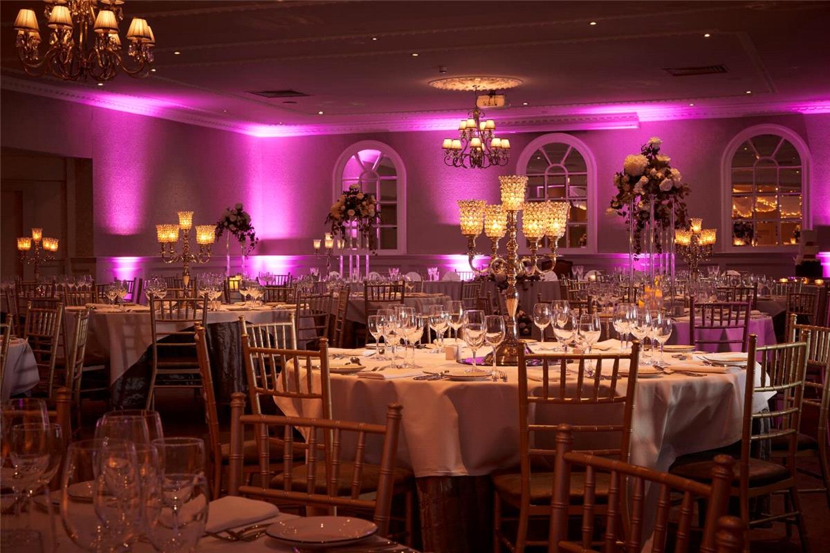 Ballroom, Wedding Reception at Moorpark Ballroom, County Arms, Birr.