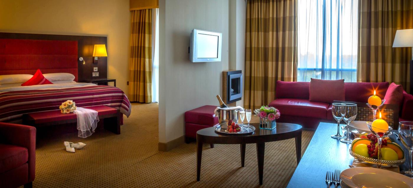 Pillo Hotel Ashbourne, Premium Moposa Wedding Venue