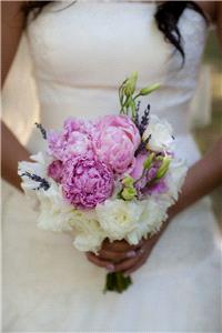 http://everylastdetailblog.com/page/10/flowers, bouquet, white, pink