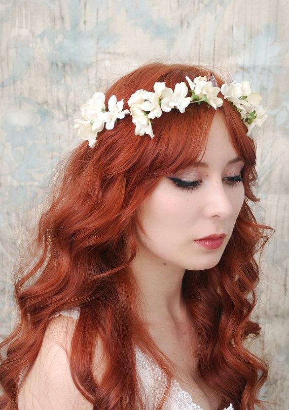 Floral Crowns, If you’d prefer to buy your crown, Etsy has the best selection online. This simple iv
