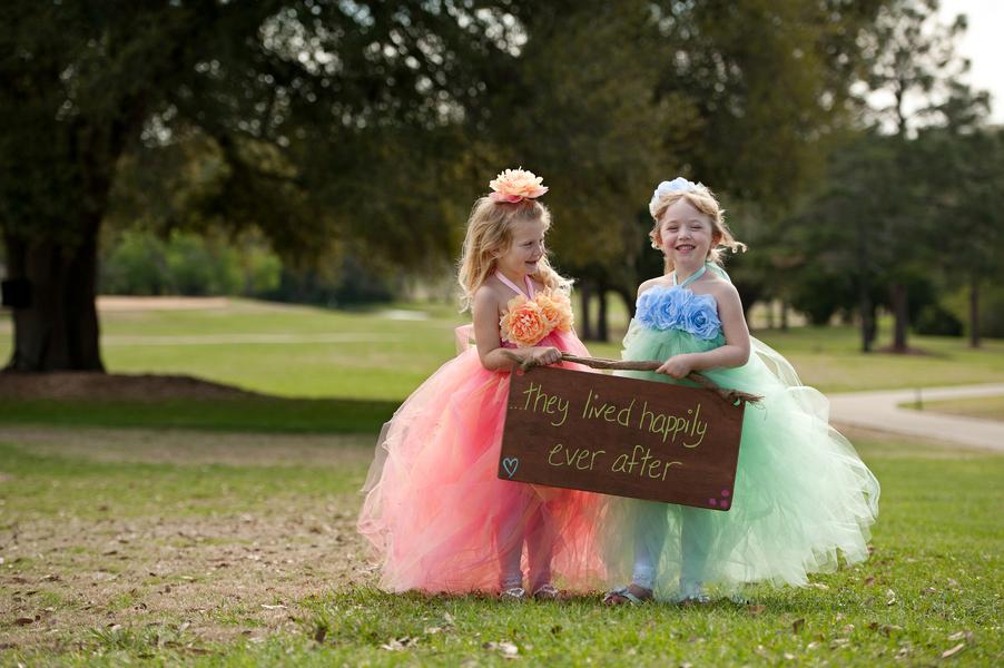 Bridesmaids, flowergirls, signs