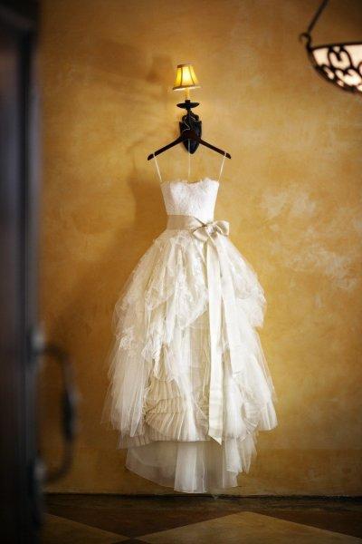 Dresses with Drama, dress, sash, layers, volume, white, strapless, sweetheart, neckline