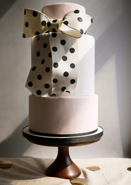 Wedding cake, wedding cake, polka dot, ribbon