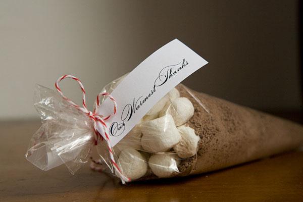 Autumn Wedding Ideas, DIY hot chocolate packs are a great autumn wedding favour.