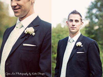 Groom Stuff, groom, suit, boutonniere