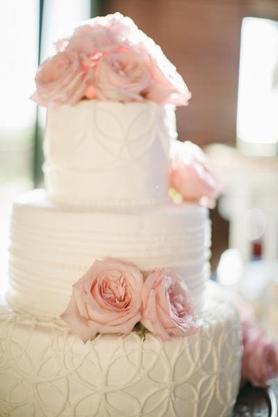 Cakes, Colour matches bridesmaid dresses
