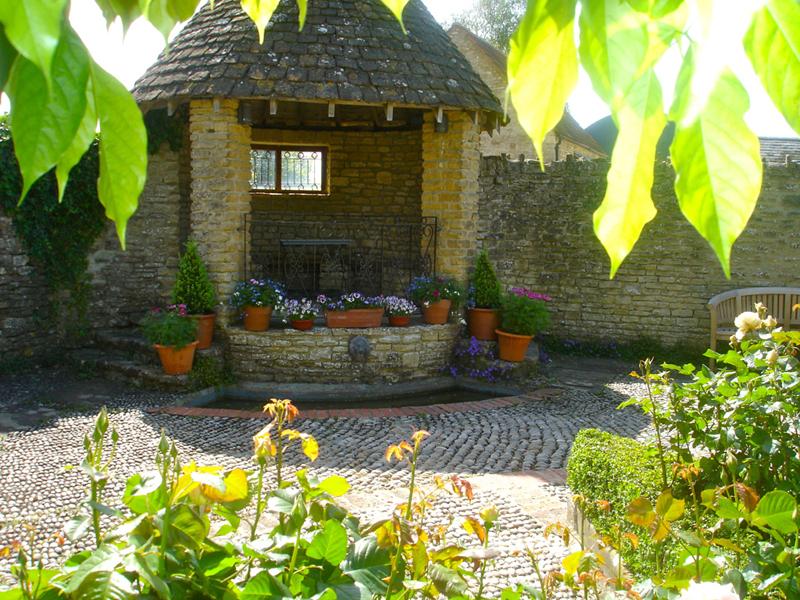 Gardens at Winkworth Farm