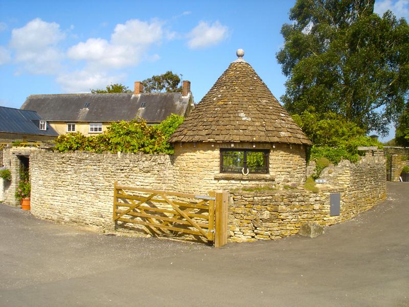 Gardens at Winkworth Farm