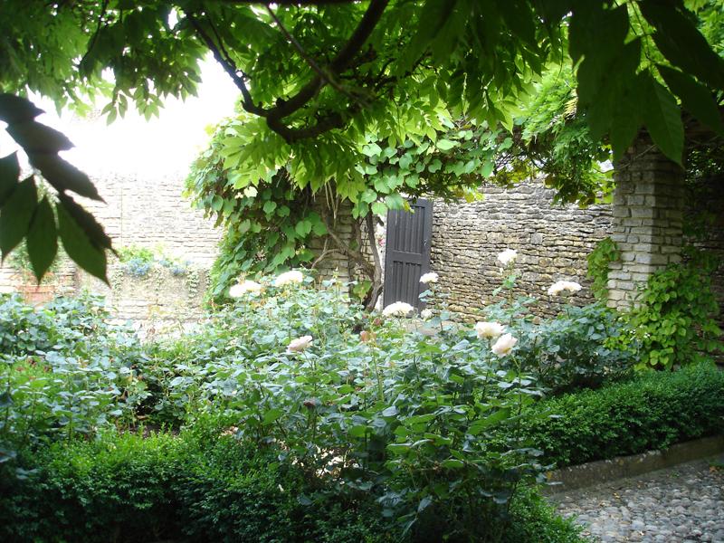 Gardens at Winkworth Farm