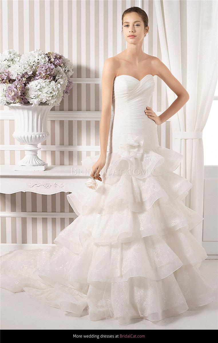 My Stuff, https://www.hochzeitheit.com/11998-luna-novias-2015-8s198-lynn.html