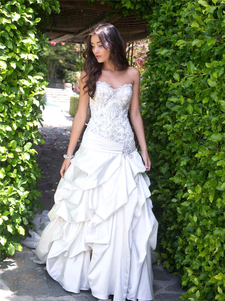 My Stuff, https://www.homoclassic.com/en/private-label-by-g/3856-kenneth-winston-wedding-dresses-sty