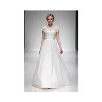 https://www.weddressous.com/en/madeline-isaacjames/11686-madeline-isaac-james-signature-2015-1.html