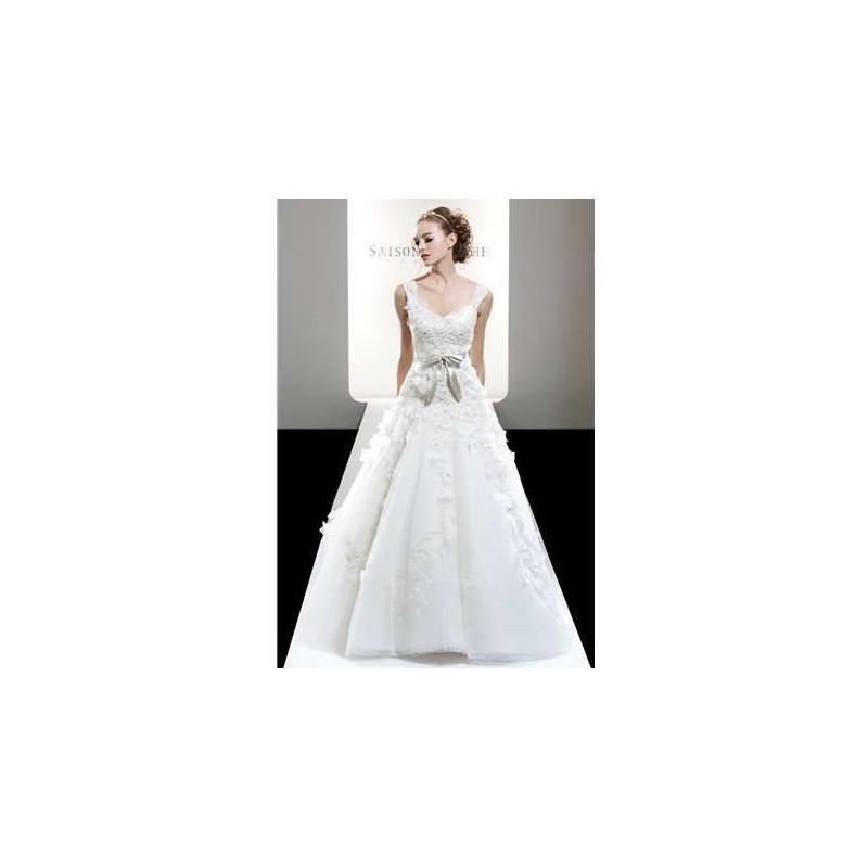 My Stuff, https://www.paleodress.com/en/weddings/815-saison-blanche-couture-wedding-dress-style-no-4