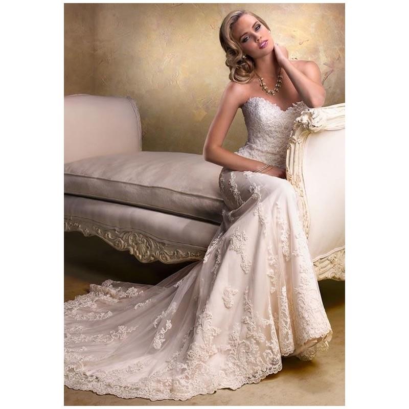 My Stuff, https://www.celermarry.com/maggie-sottero/8494-maggie-sottero-emma-wedding-dress-the-knot.