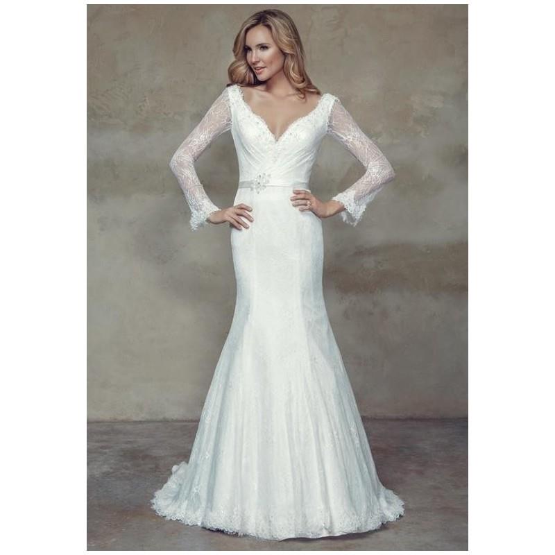 My Stuff, https://www.celermarry.com/mia-solano/5631-mia-solano-m1500z-wedding-dress-the-knot.html