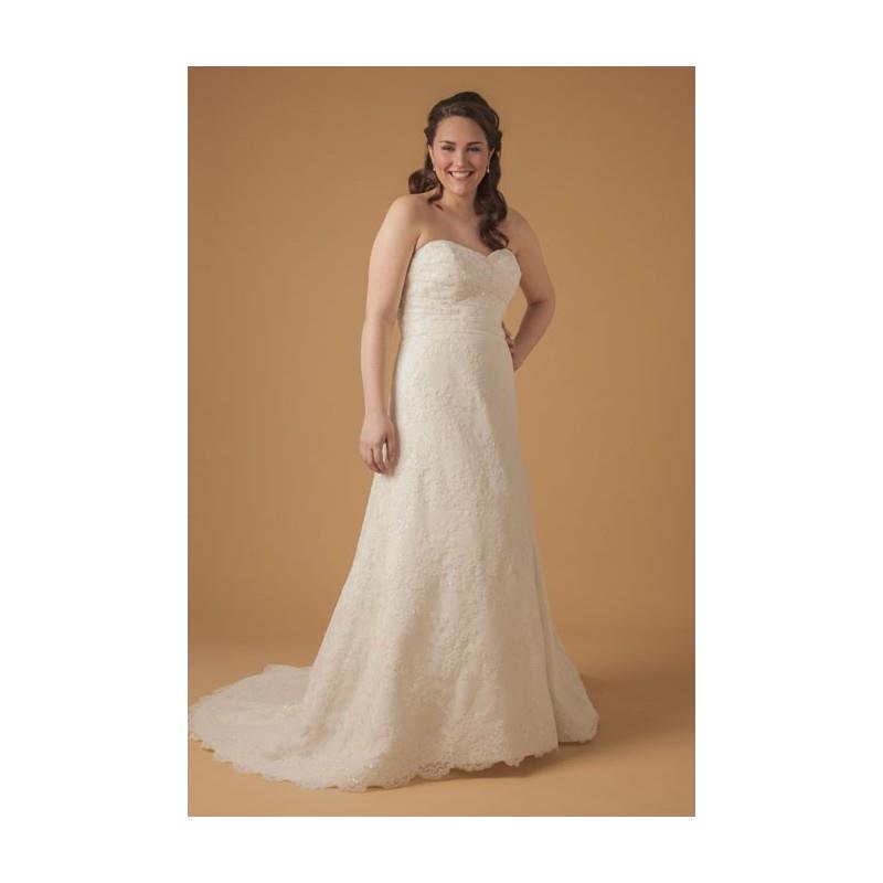 My Stuff, https://www.retroic.com/plus-size/11152-dina-davos-for-kleinfeld-style-7854w-plus-size-wed