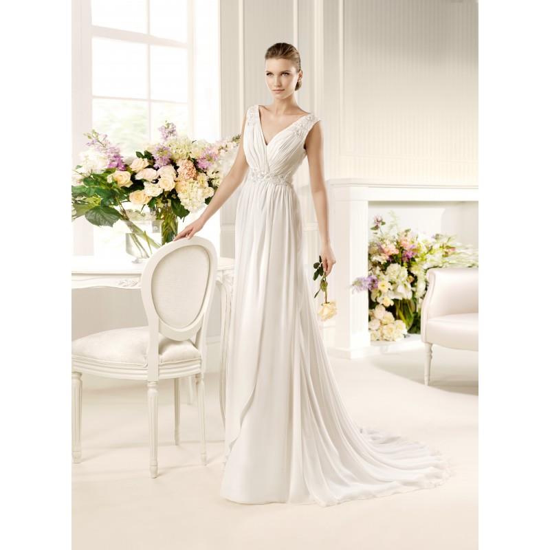 My Stuff, https://www.sequinious.com/wedding-dresses/1610-la-sposa-by-pronovias-style-musgo.html