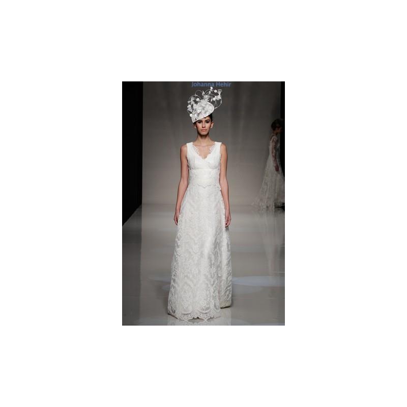 My Stuff, https://www.granddressy.com/en/johanna-hehir/12641-johanna-hehir-2013-collection-the-white