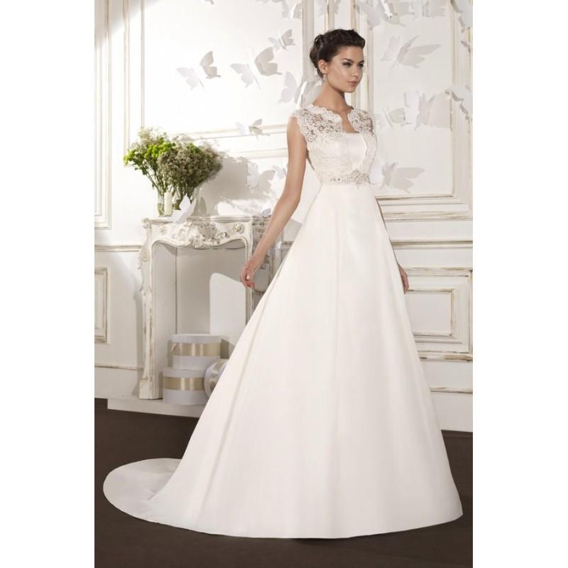 wedding, Style B8005 by Villais Collection from Karelina Sposa - Strapless Chapel Length Sleeveless
