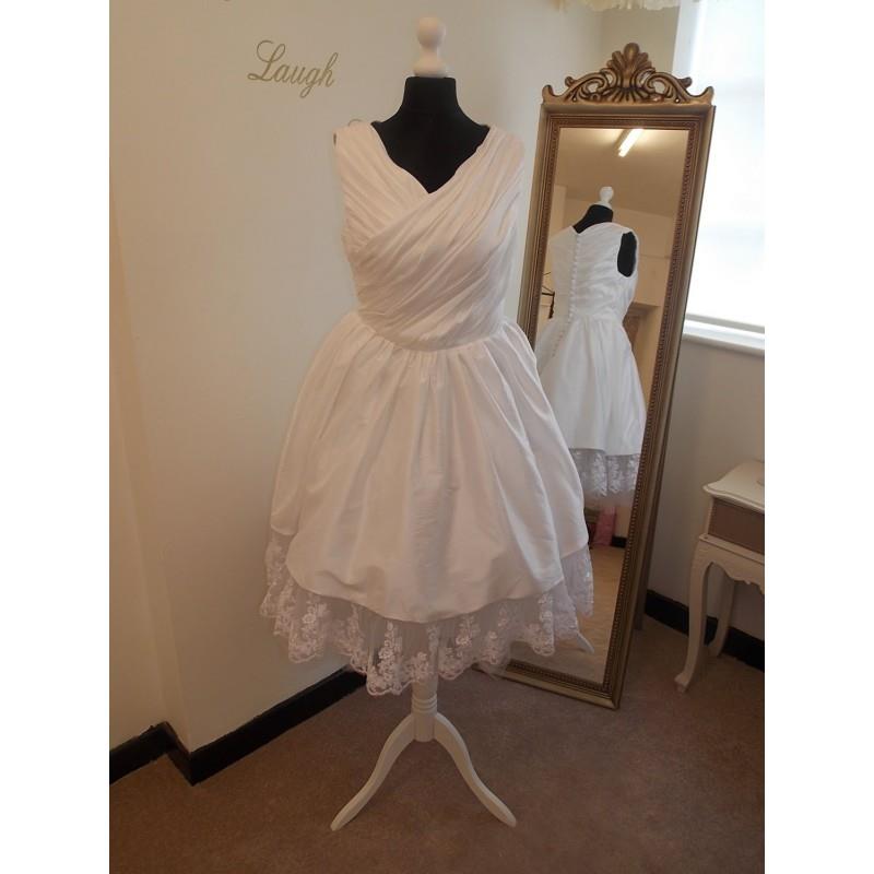 My Stuff, SALE 50% OFF White Short, Informal, Pretty, Lace Trim Vintage Tea Length Prom Wedding Dres