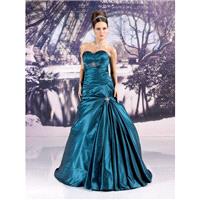 Miss Paris, 133-24 bleu - Superbes robes de mariée pas cher | Robes En solde | Divers Robes de maria