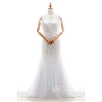 Luxurious Trumpet-Mermaid V-Neck Natural Court Train Tulle White Half Sleeve Zipper Wedding Dresses