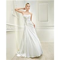 Cosmobella, 7573 - Superbes robes de mariée pas cher | Robes En solde | Divers Robes de mariage blan