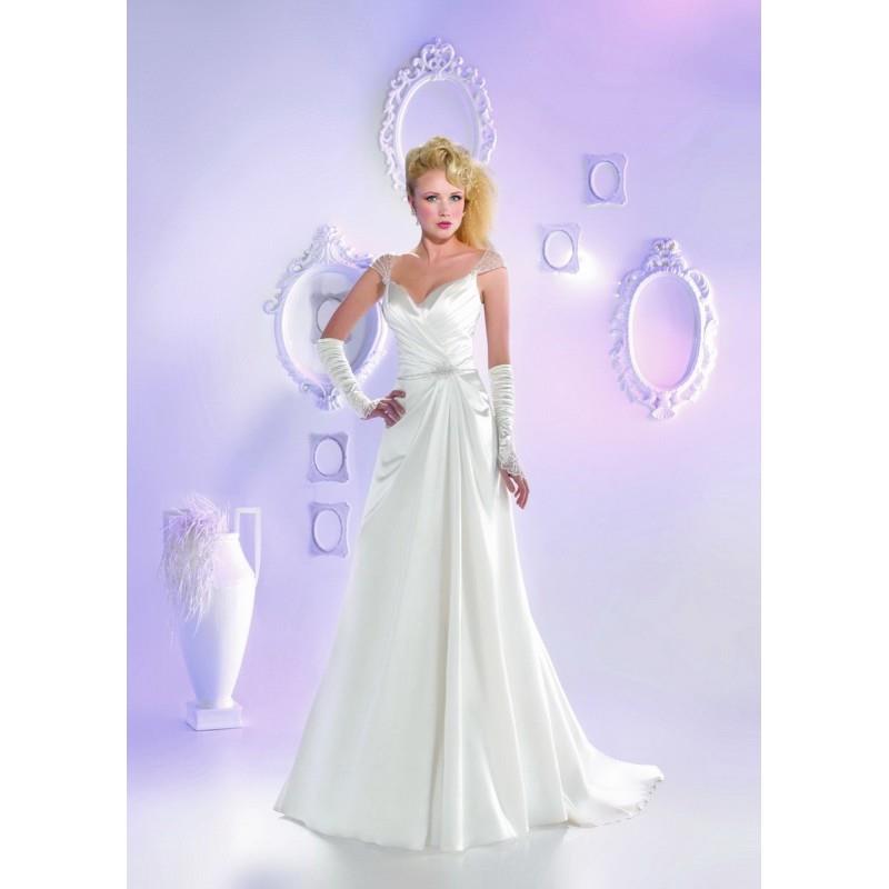 My Stuff, Robes de mariée Just For You 2016 - 165-23 - Superbe magasin de mariage pas cher