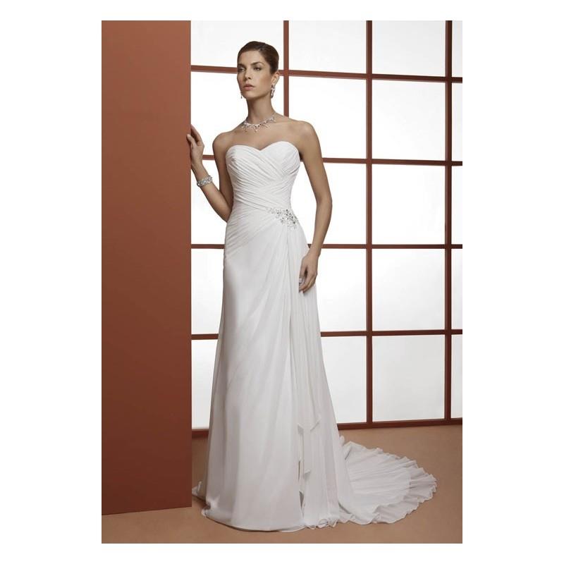 My Stuff, Vestido de novia de OreaSposa Modelo 640 - Tienda nupcial con estilo del cordón