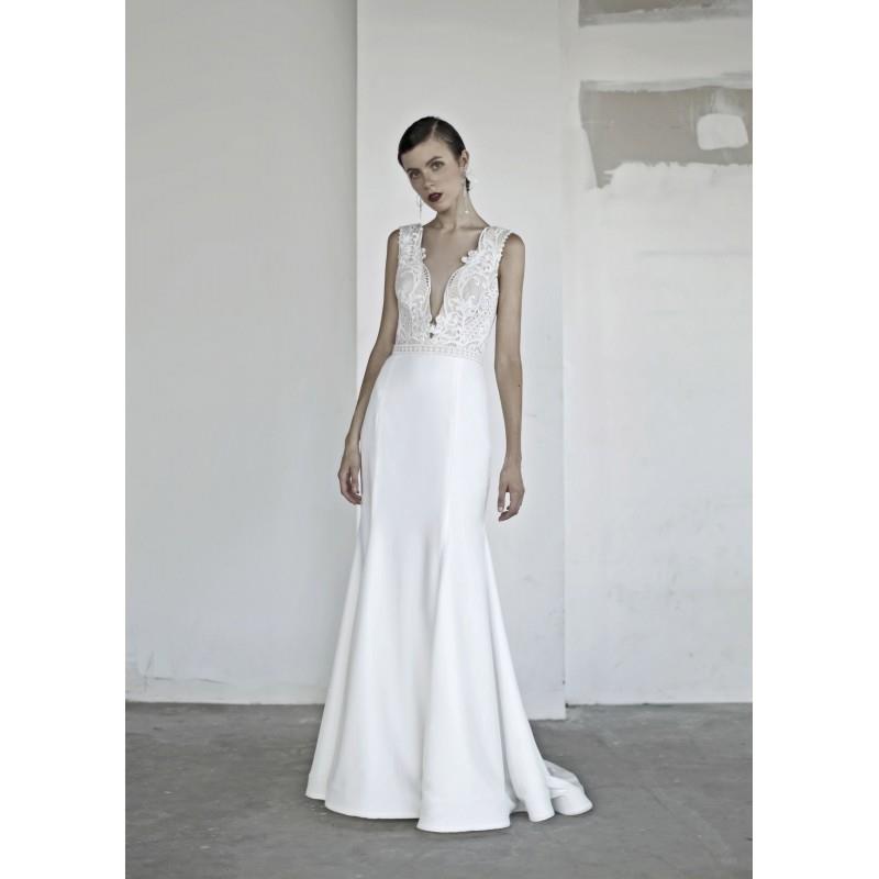 wedding, Oui the Label 2017 Jagger Jumpsuit Elegant Chapel Train Ivory Sleeveless V-Neck Sheath Sati