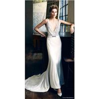 Lusan Mandongus 2017 Peridot Sweep Train Open Back Sleeveless V-Neck Sheath Ivory Satin Beading Wedd