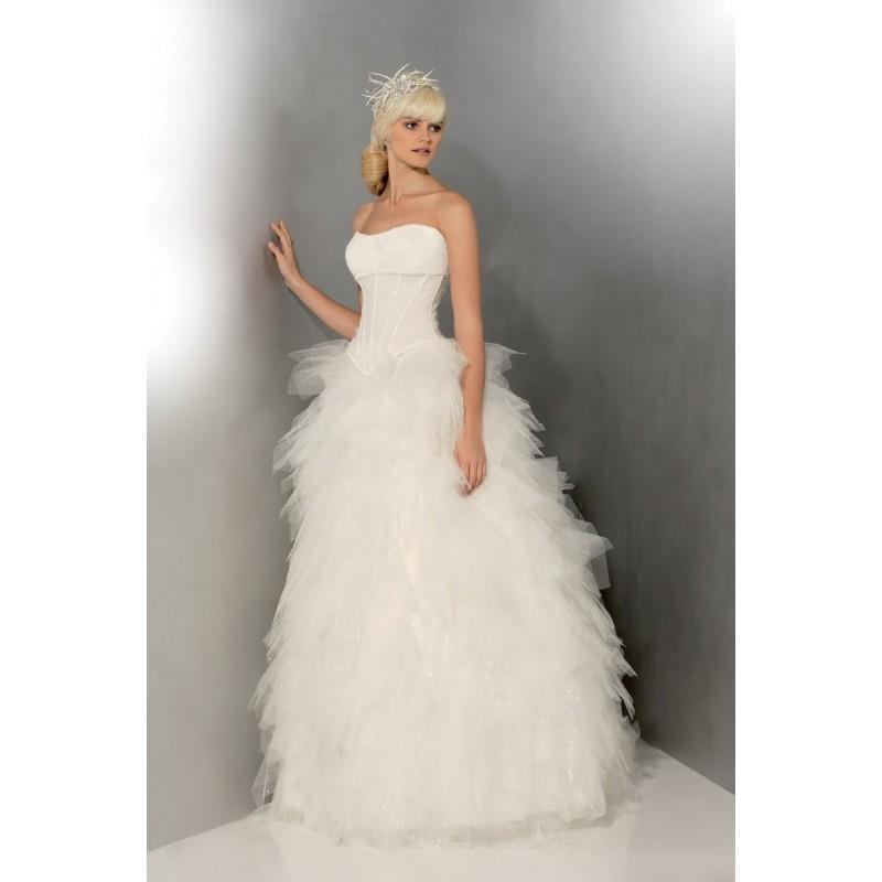 My Stuff, Hervé Mariage, Manille - Superbes robes de mariée pas cher | Robes En solde | Divers Robes